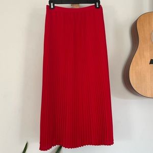 Aritzia | Wilfred Red Pleated Skirt